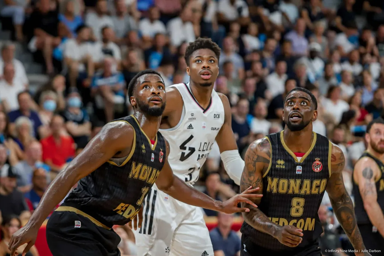 En pleine finale, Kostas Antetokounmpo quitte l’ASVEL pour la projection du film inspiré de sa fratrie en Californie
