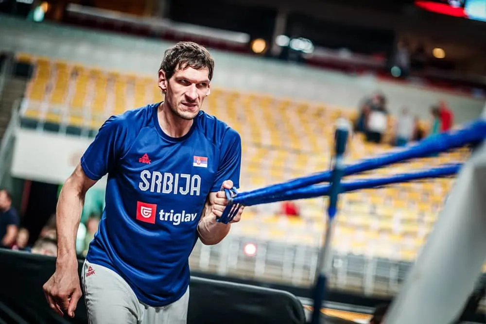 Boban Marjanovic sur les tablettes de la Virtus Bologne