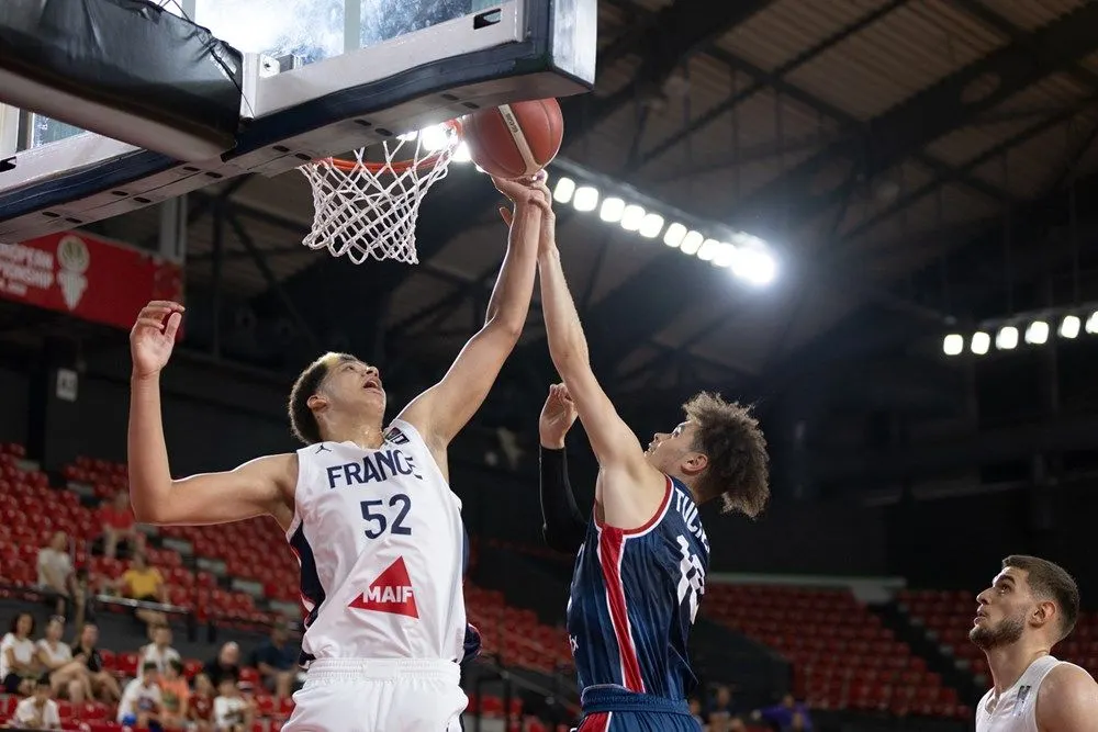 Euro U18 : La France surclasse la Grande-Bretagne pour son entrée dans la compétition