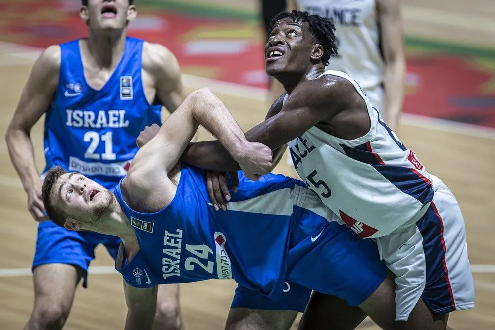 EuroBasket U18 : Les Français invaincus avant les 8e de finale
