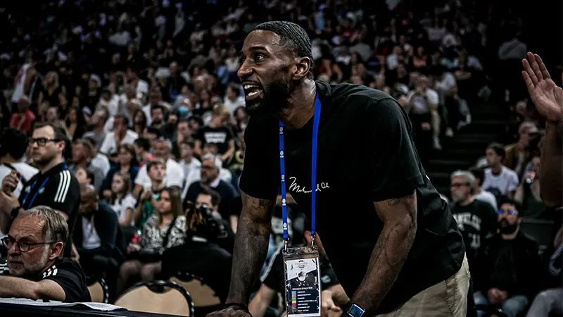 Elan Béarnais : remplacé par Audrey Sauret, Taqwa Pinero n’a pas été tenu au courant de son éviction