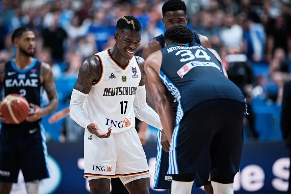 Battu par l’Espagne, le meneur allemand Dennis Schröder signe le même jour pour les L.A. Lakers