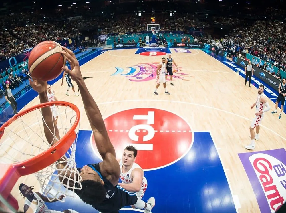 Vidéo : Le top-10 de la 2e journée de l’EuroBasket