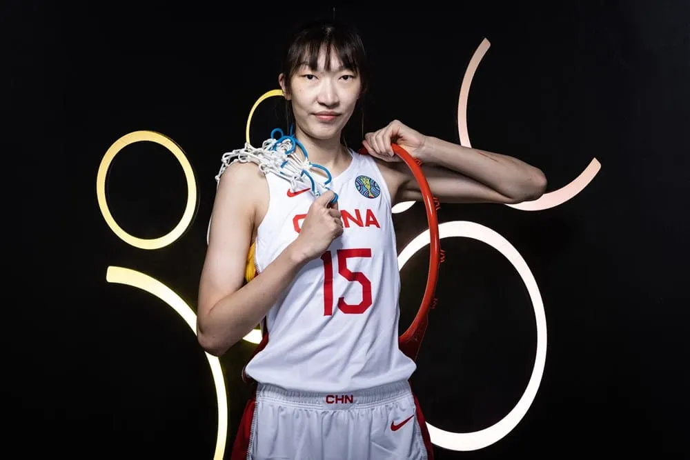 Les Bleues vont devoir partir à l’assaut de la Chinoise Han Xu (2,05 m), point culminant du basket mondial