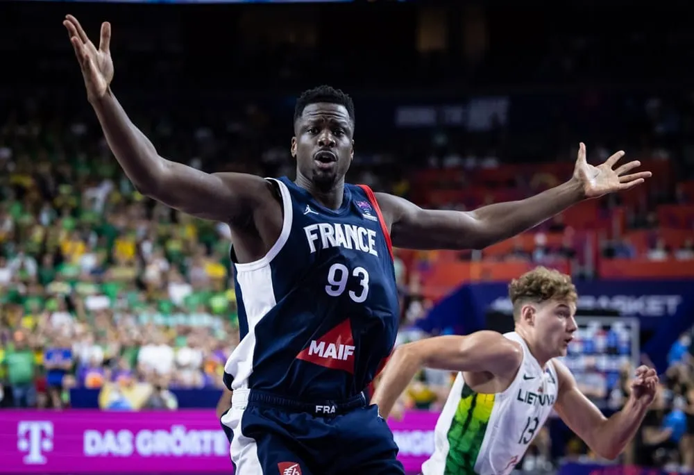 Moustapha Fall, game changer des Bleus : « Je compense mon manque de rythme par ma dureté »
