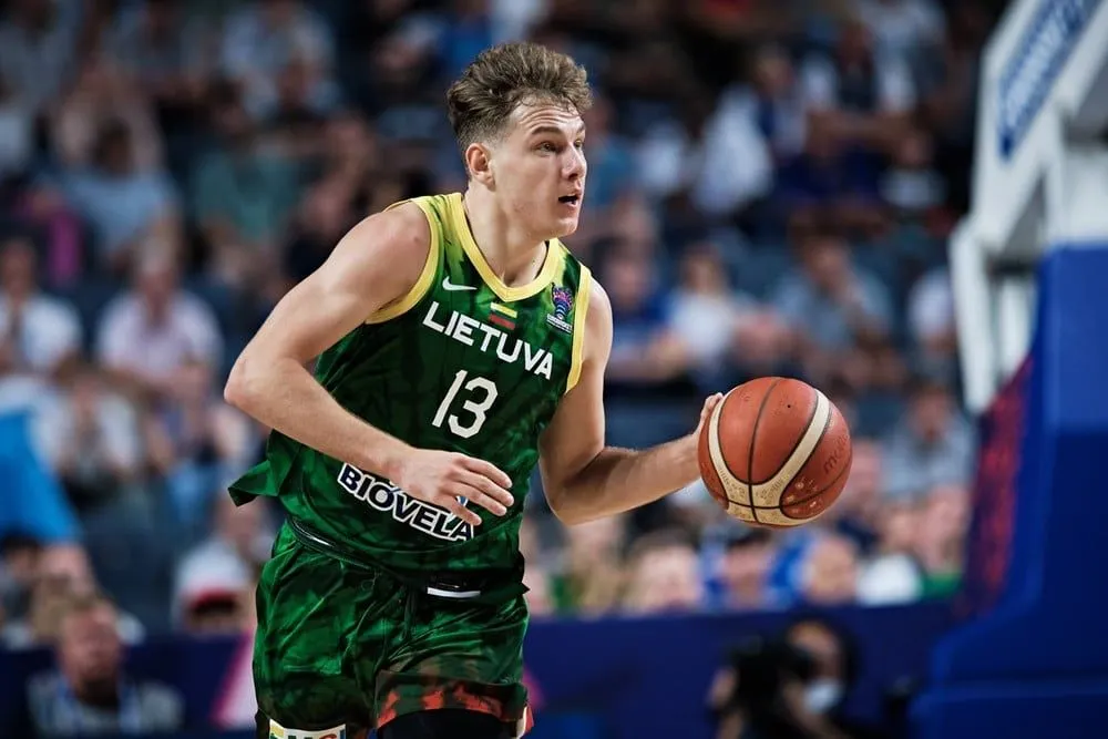 Kazys Maksvytis, coach de la Lituanie : « Je pense que les Français seront bien meilleurs que lors du dernier match »