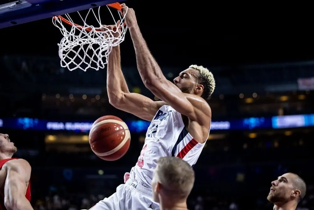 Vidéo : Focus sur la performance de Rudy Gobert contre la Hongrie