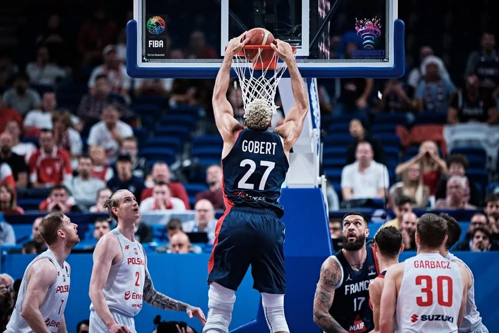 EuroBasket : La France en finale après avoir fait voler en éclats la Pologne !