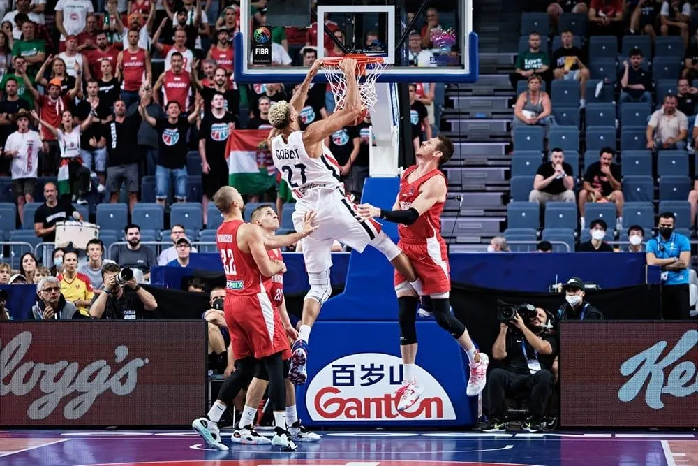 EuroBasket : la France repousse la Hongrie dans la douleur