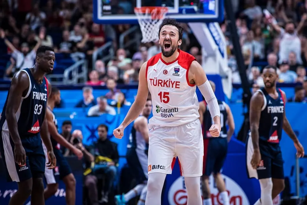 Euroleague : Sertac Sanli est de retour en Turquie