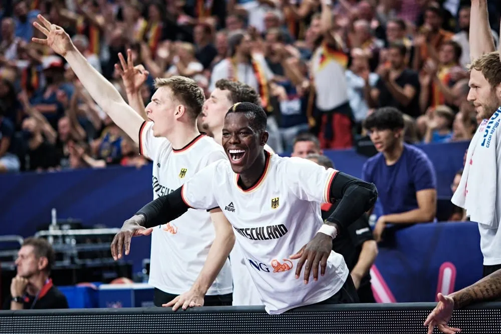 Le sélectionneur allemand Gordon Herbert sur Dennis Schröder : « C’est un leader qui force le respect »