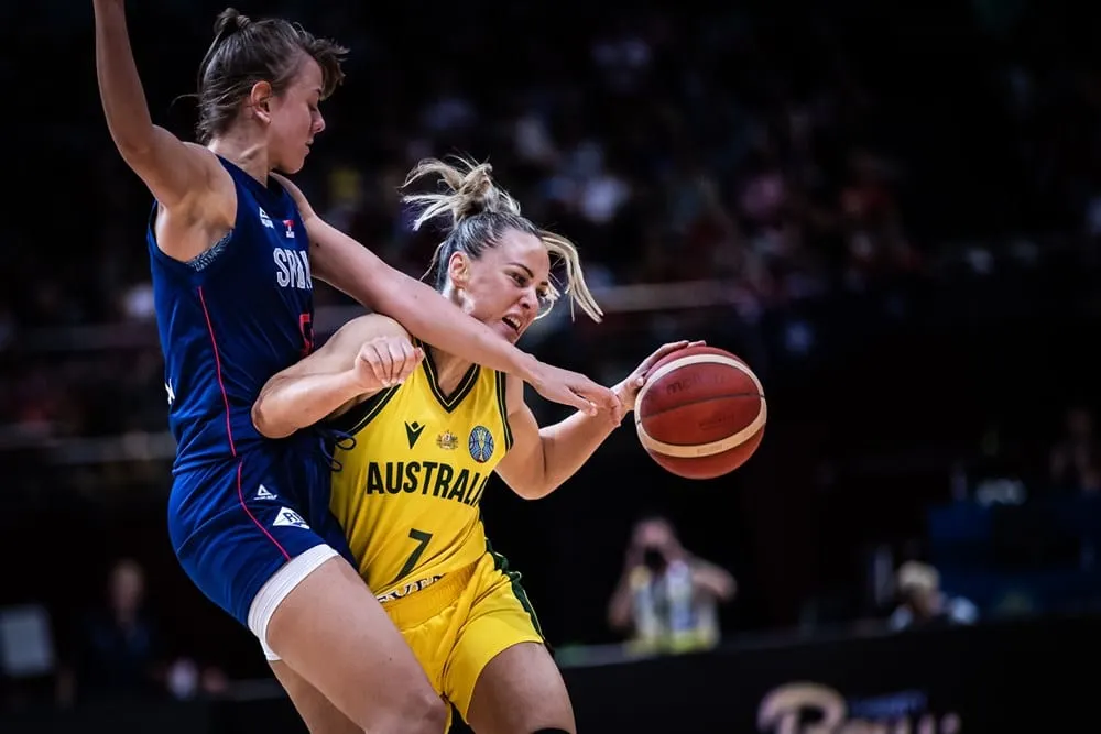 Coupe du Monde féminine : L’Australie domine la Serbie, Bec Allen se blesse
