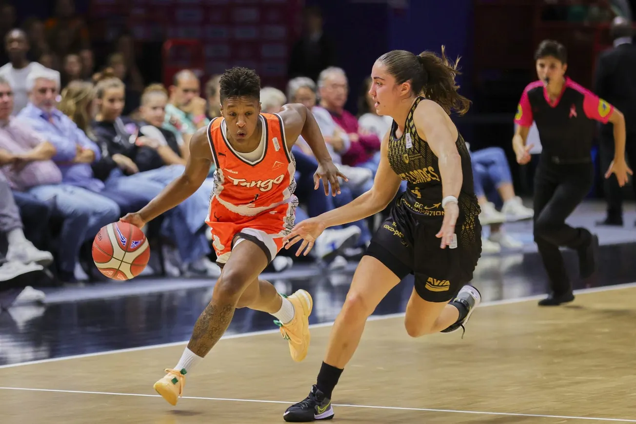 LFB 2022-23 : 25 ans, toute pimpante et fiancée à Sport en France