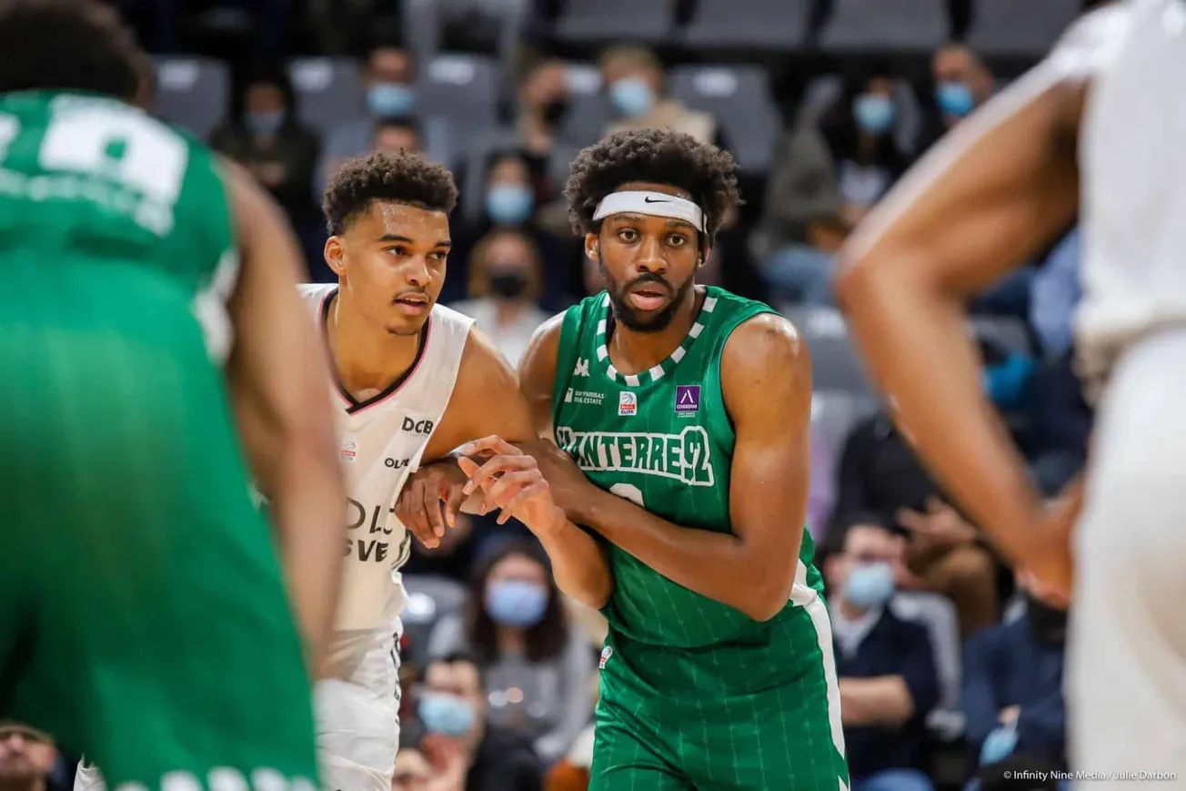 Chris Horton quitte Israël pour la Russie