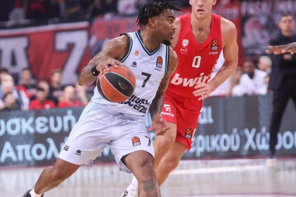 Euroleague : le hold up de Valence et de Chris Jones à l’Olympiakos