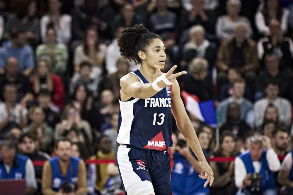 Janelle Salaün, auteur d’une première éclatante avec les Bleues : « C’est magique »