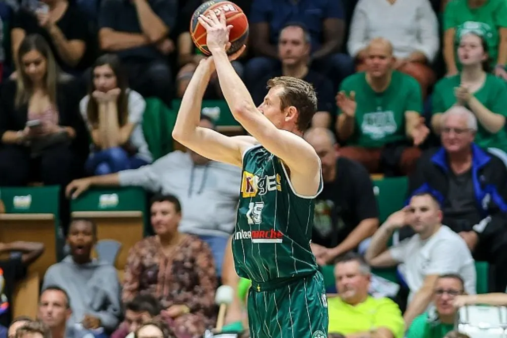 Vidéo : l’équipe de légende LNB de Nicolas Lang