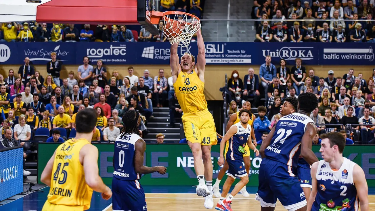 Luke Sikma (Alba Berlin) : « Nous nous amusons, nous jouons un très bon basket et nous gagnons des titres »