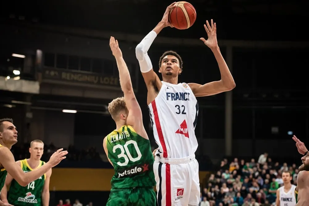 L’équipe de France en démonstration en Lituanie, Victor Wembanyama étincelant pour sa première !