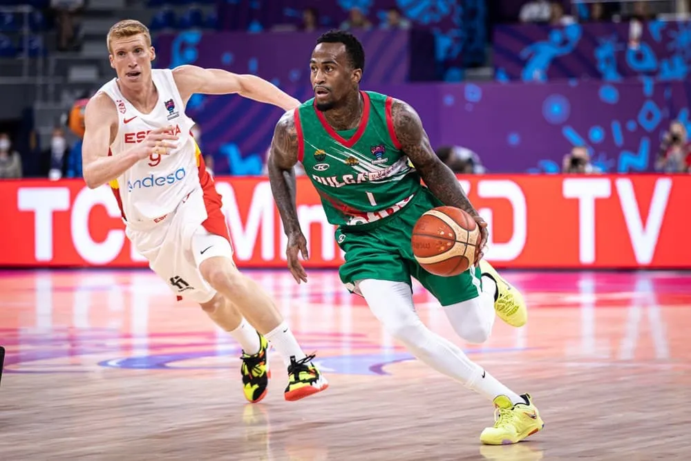 Malgré sa retraite internationale, Dee Bost envisage un retour en sélection bulgare