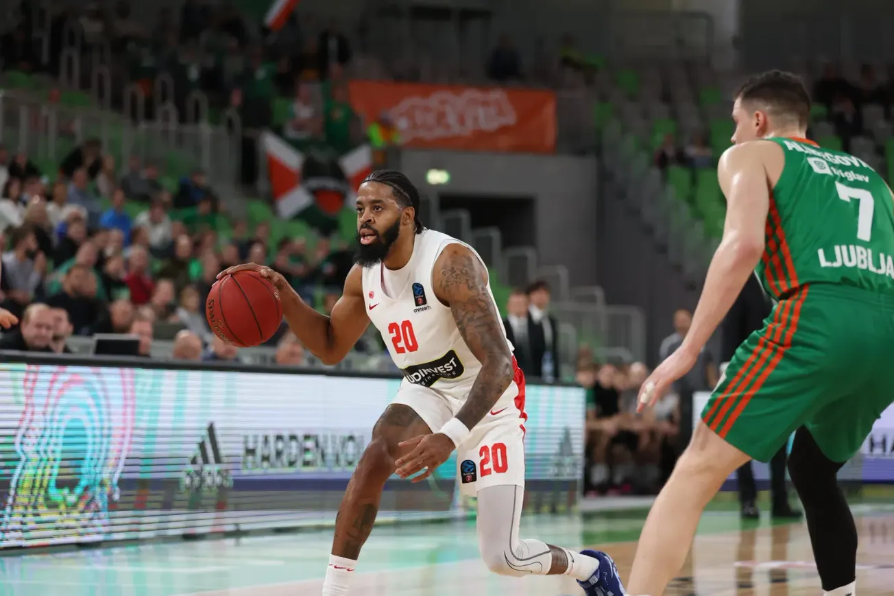 Vidéo : Le top 10 des dunks du mois de décembre en Eurocup