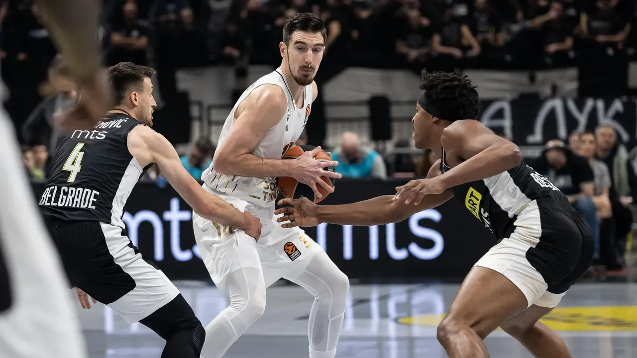 Nando De Colo envoie une pique à la Ministre des Sports