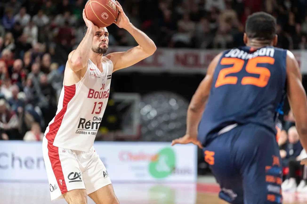 Equipe de France : Une première sélection pour Pierre Pelos