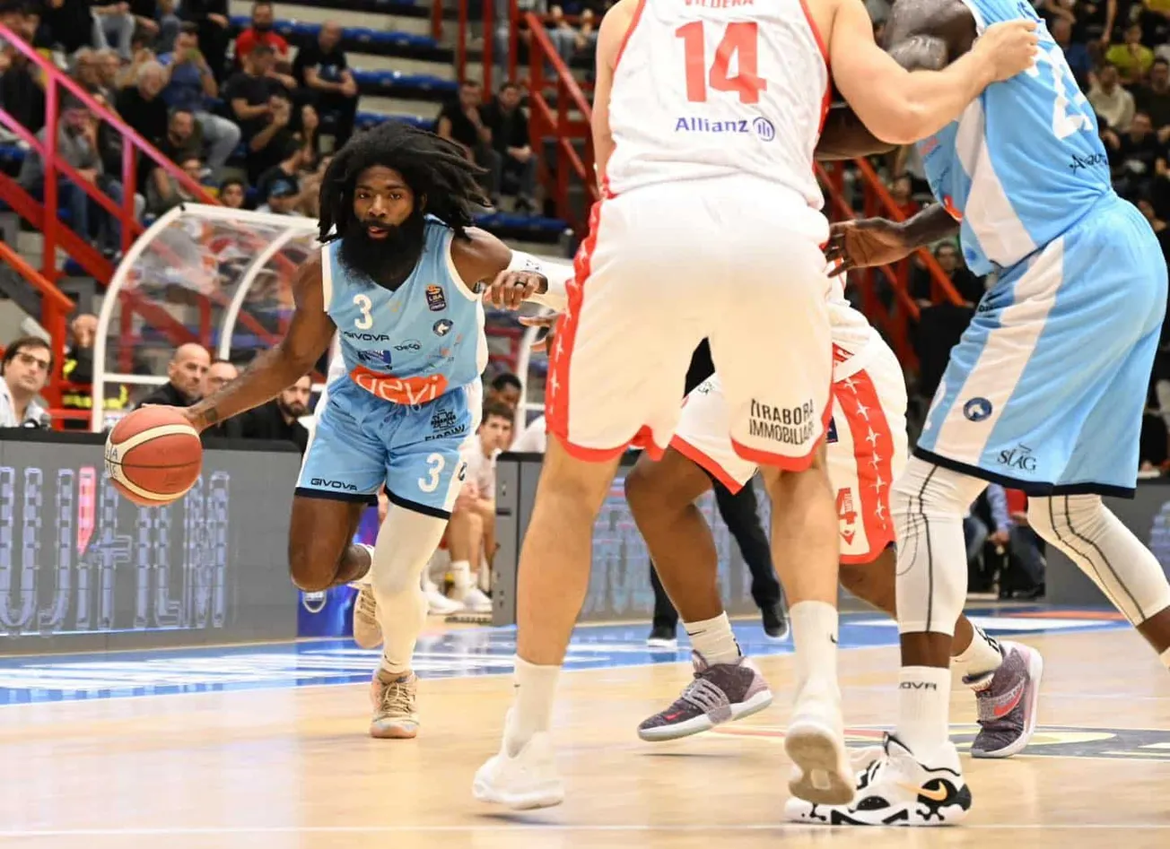 Blois remplace KeAndre Cook par Robert Johnson