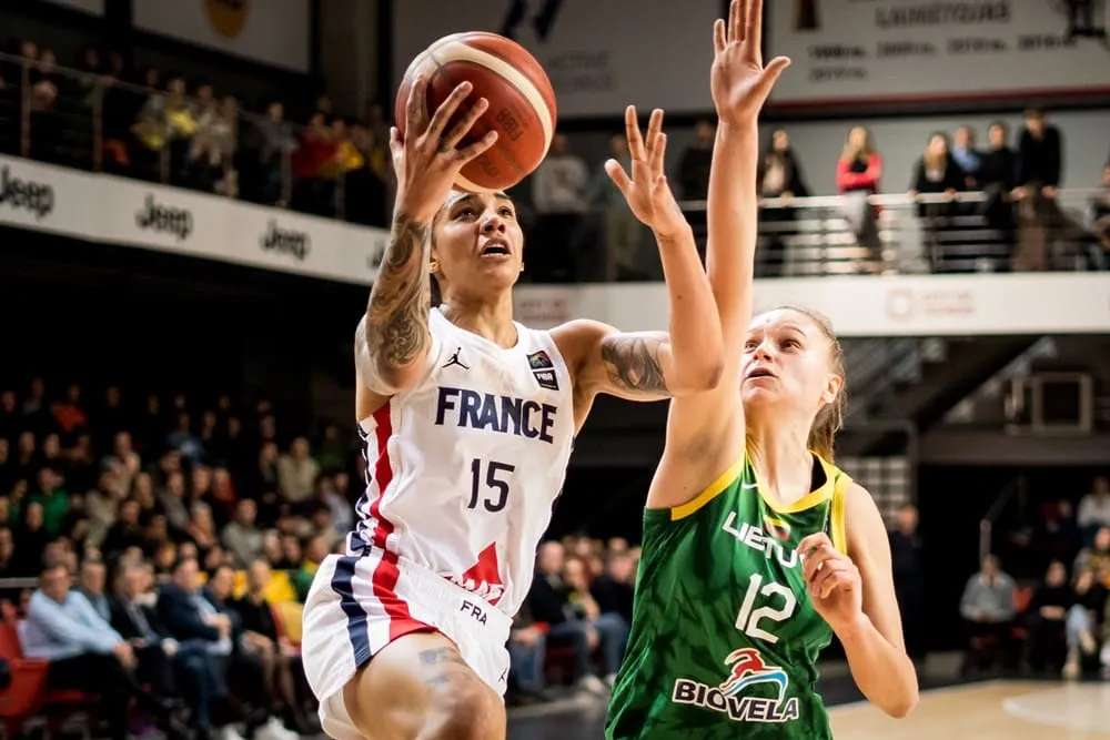 Les Bleues qualifiées pour l’EuroBasket - Jean-Aimé Toupane : « Les joueuses ont montré du courage »