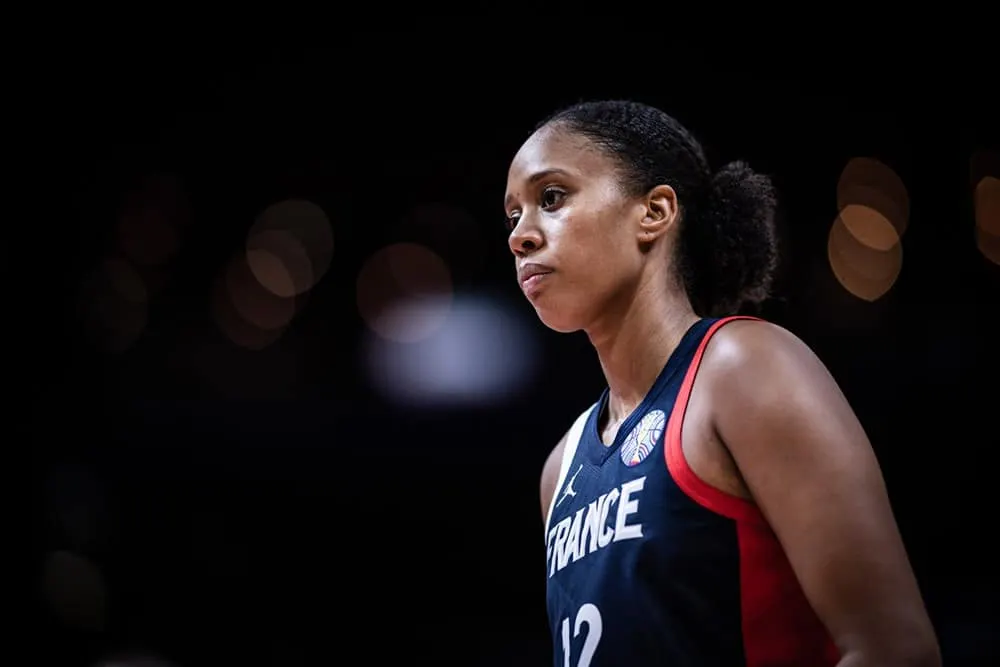 Equipe de France, début de saison à Bologne, fin de contrat en WNBA… Iliana Rupert se confie