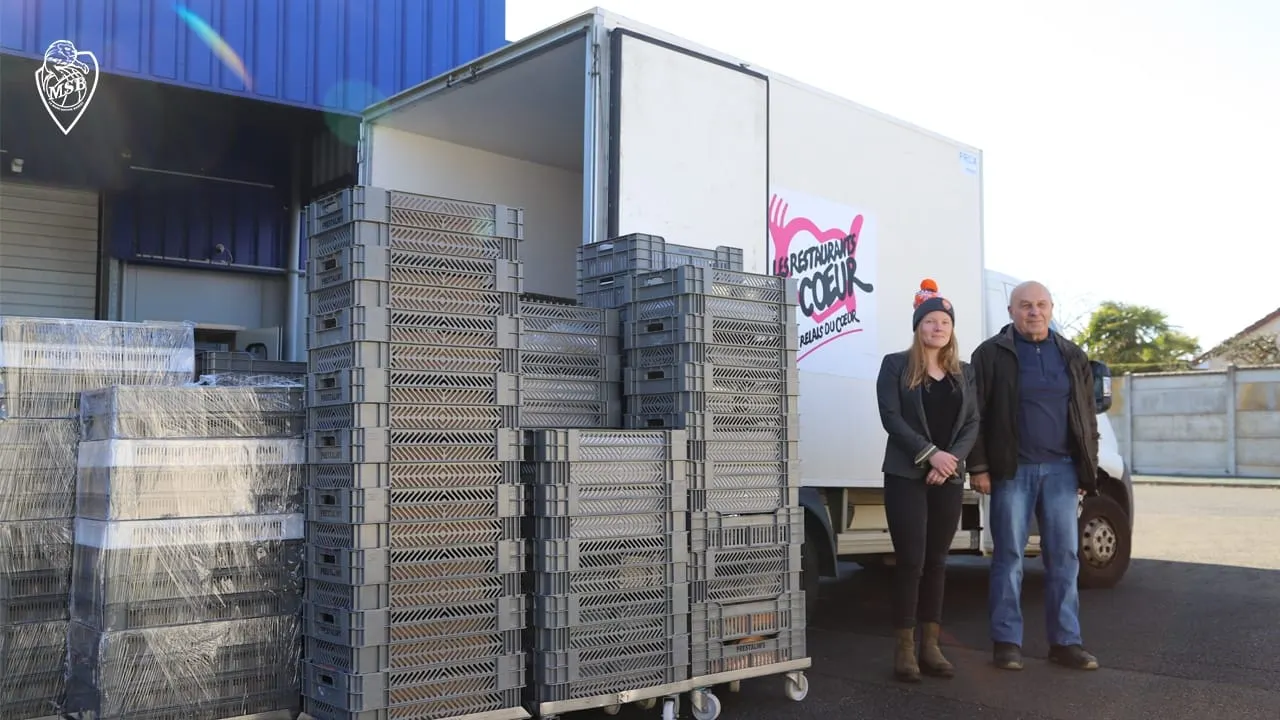 Match reporté, le MSB offre 350 kilos de nourriture aux Restos du Coeur