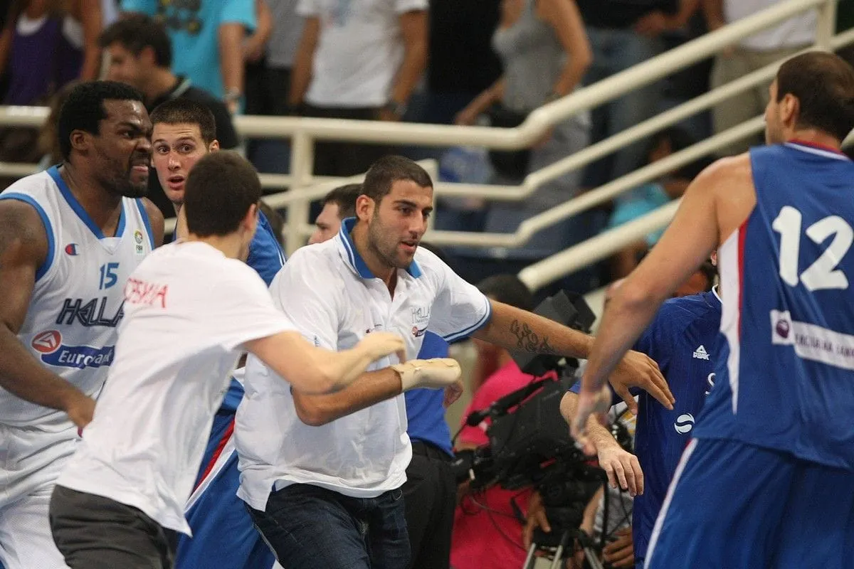 Vidéo rétro : Nenad Krstic au coeur de la bagarre de 2010 entre la Grèce et la Serbie