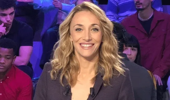 La journaliste Laurie Delhostal nourrie au club de Saint-Vallier