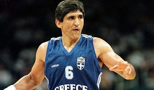 Les souvenirs de la légende grecque Panayotis Yannakis