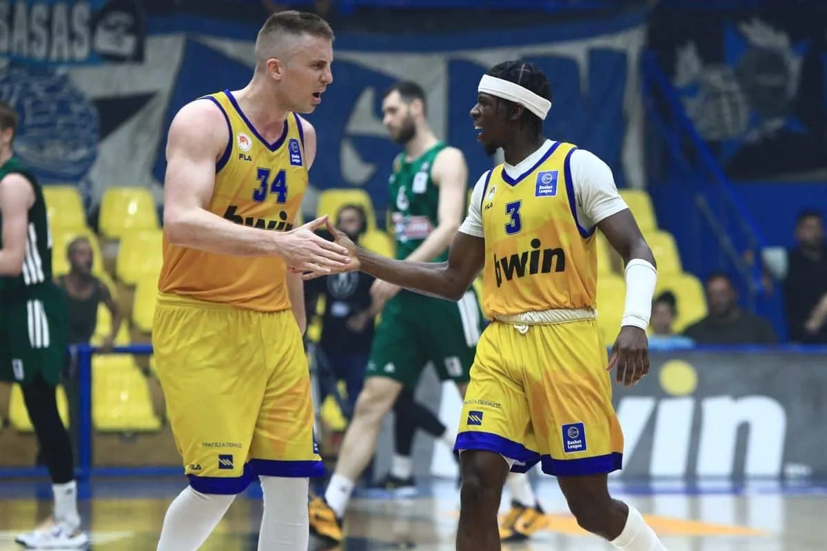 Demi-finale Grèce : Un super Sylvain Francisco et Peristeri poussent le Panathinaikos à un Match 5