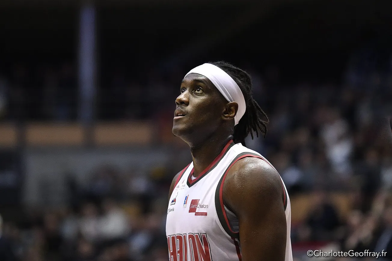 Vidéo : Lionel Gaudoux au sommet du top 10 du mois d’octobre en Betclic Elite