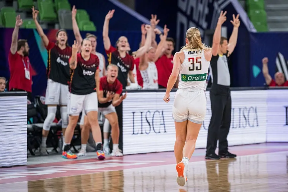 EuroBasket féminin : sensationnelle, la Belgique écrase la Serbie et attend les Bleues en demi-finale !