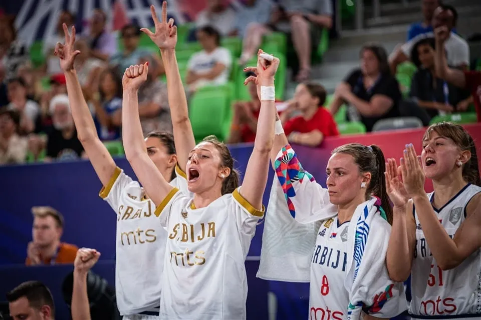 EuroBasket féminin : La Serbie et l'Allemagne se glissent en quarts-de-finale
