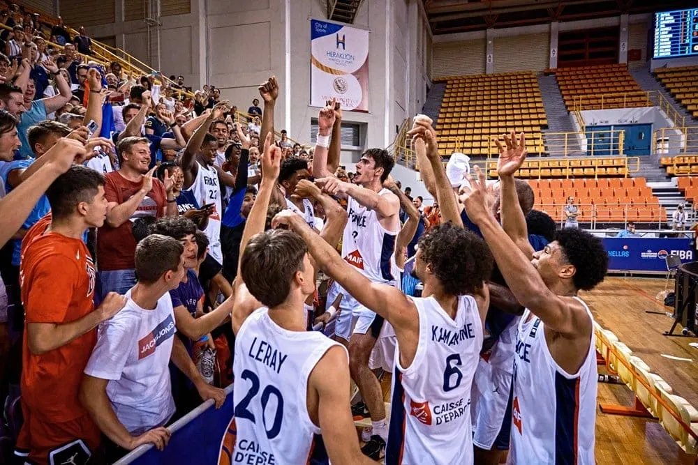 La fédération et la ligue félicitent les Champions d'Europe U20