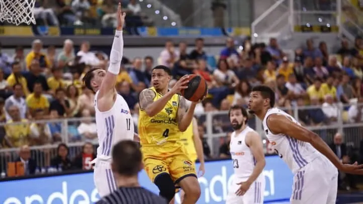 Espagne : Une 4e saison pour AJ Slaughter à Gran Canaria
