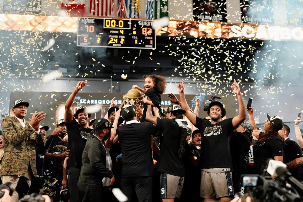 Isiaha Mike (Bourg) champion de la ligue d'été canadienne et MVP de la finale