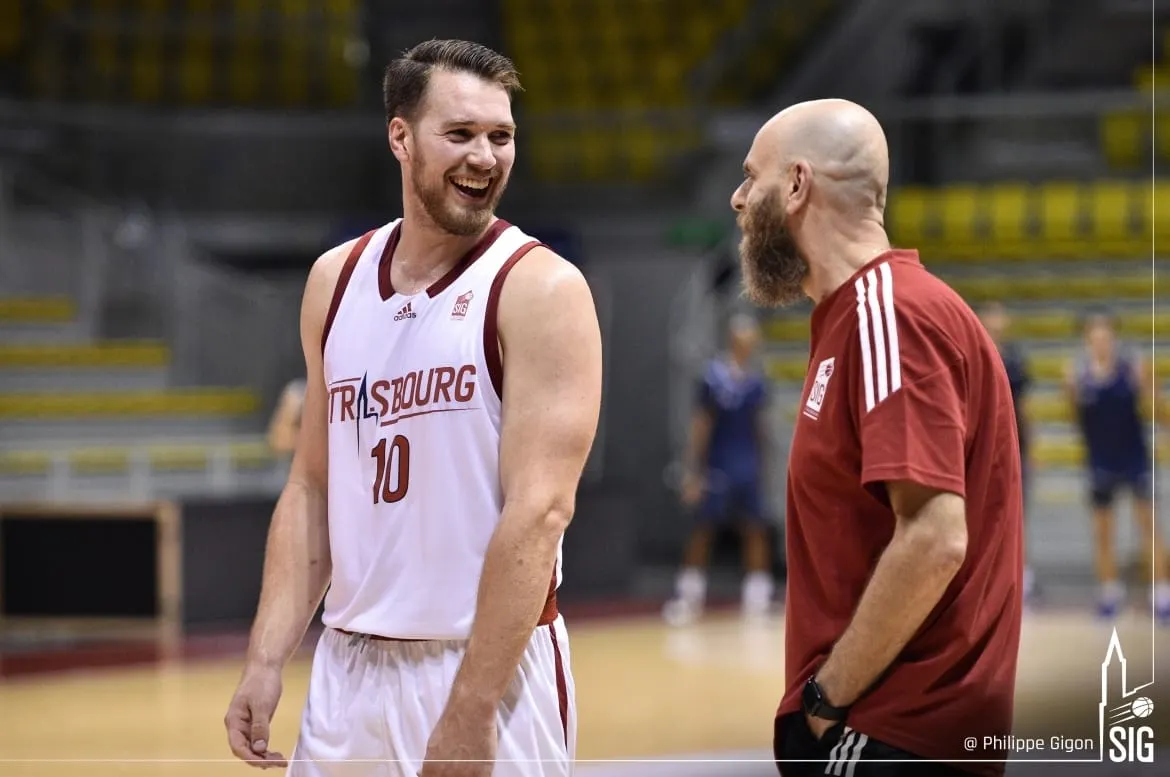 Le Paris Basketball et la SIG Strasbourg assurent en ouverture de la présaison