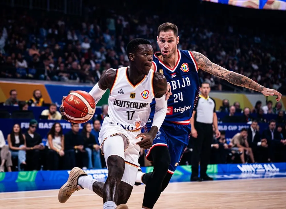 Dennis Schröder et la victoire de l'Allemagne à la Coupe du monde : "Cet été nous étions les coéquipiers les plus unis de tout le tournoi"