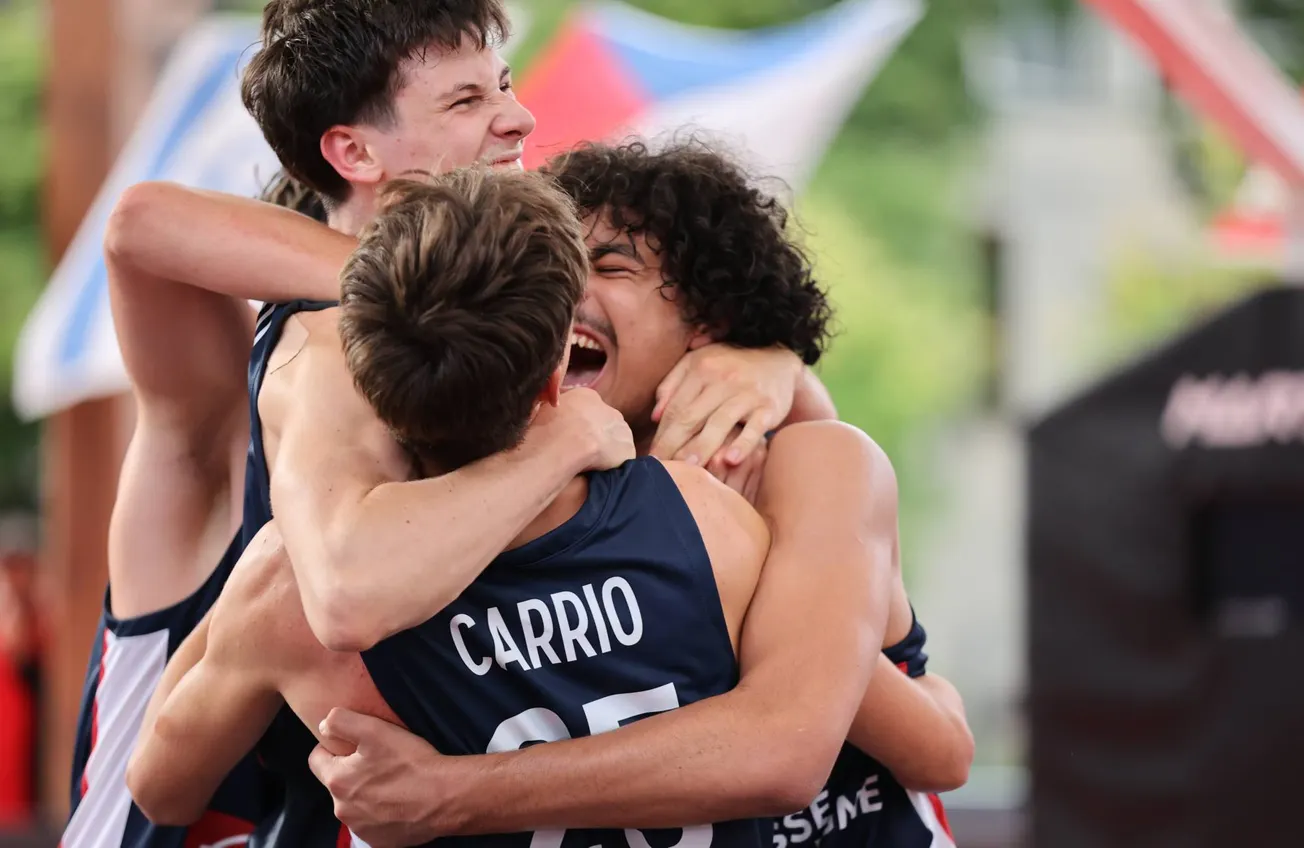 Les équipes de France U17 de 3x3 en route pour la Coupe d'Europe en Grèce