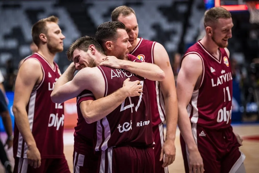 Luca Banchi, coach de la Lettonie : « Prouver chaque jour que nous avons notre place ici »