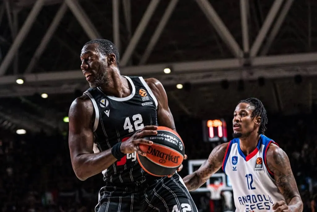 Euroleague : Ça roule pour la Virtus Bologne de Luca Banchi