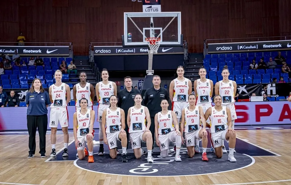 Féminines : Le coach Miguel Mendez : "Depuis 2010, l'Espagne joue avec une joueuse naturalisée et c'est un passage naturel"
