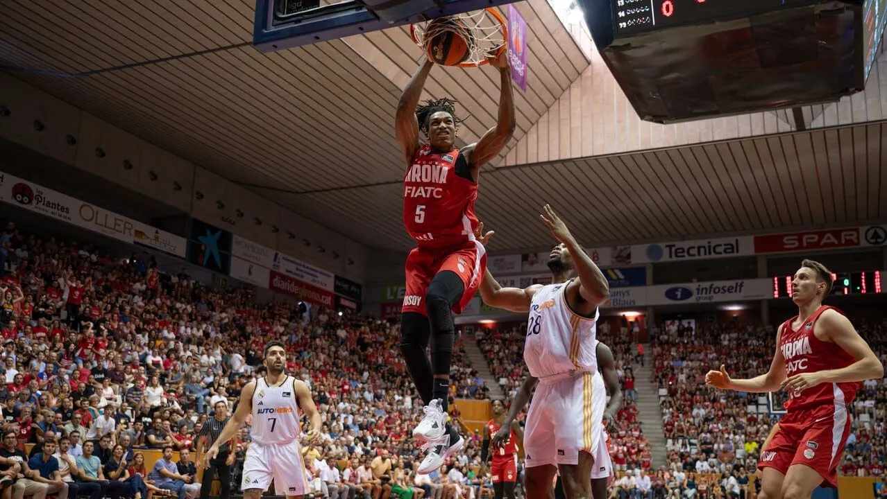 Vidéo : Yves Pons plane sur le top 10 de Liga Endesa