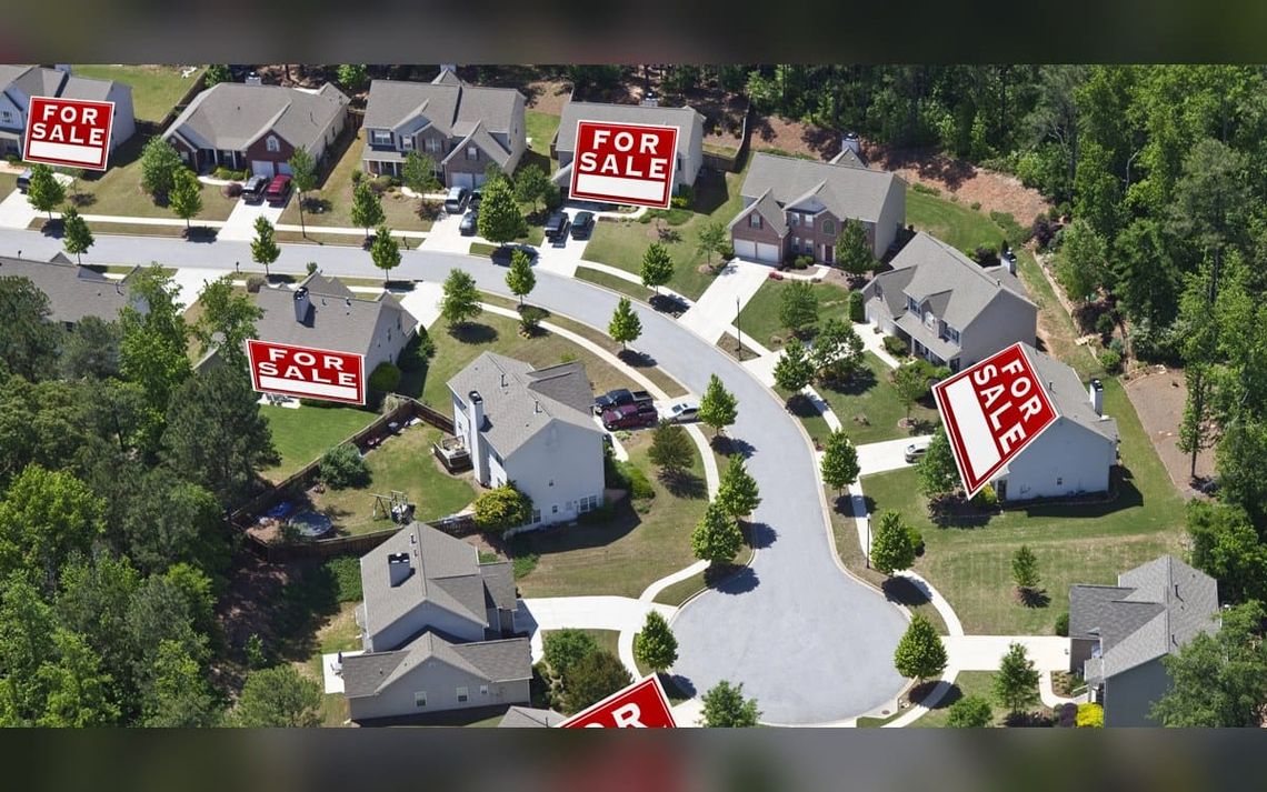Homebuyers are sitting out the market as pending sales hit six-month low