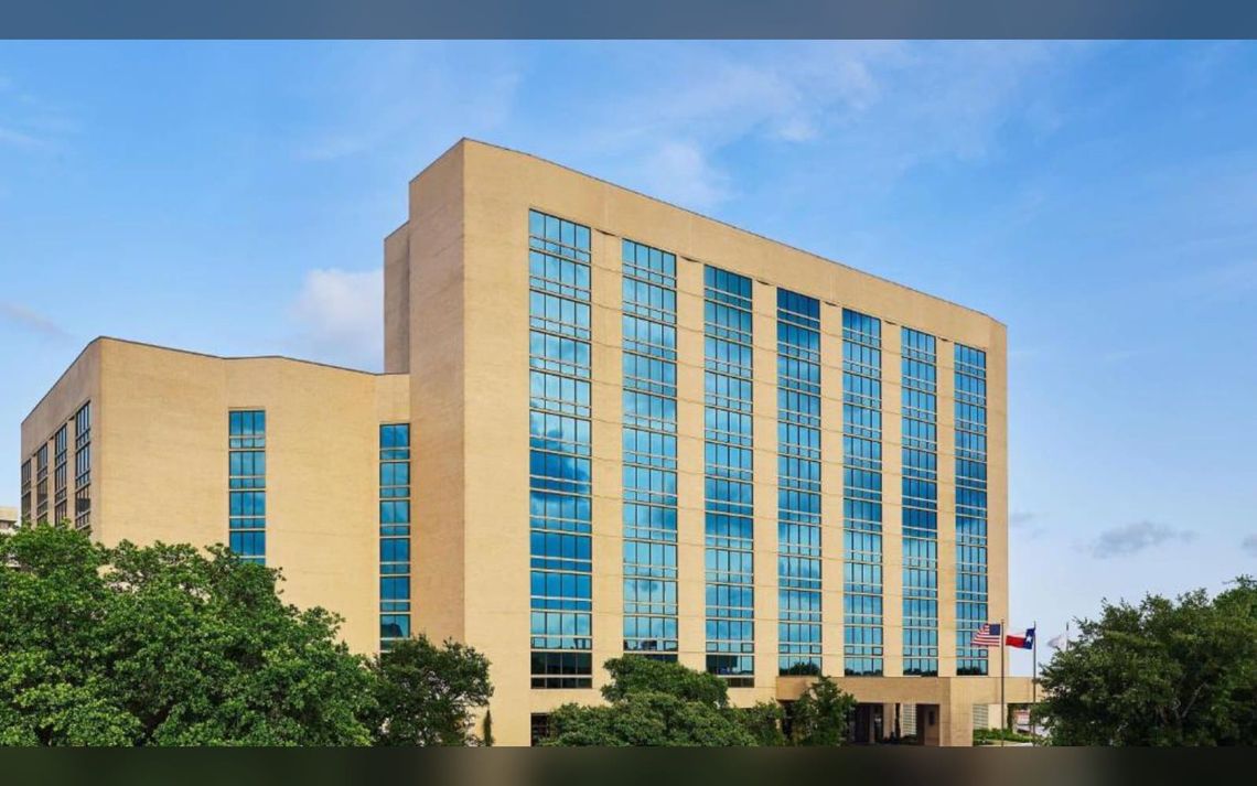 384-Room San Antonio Airport Hotel Trades Hands